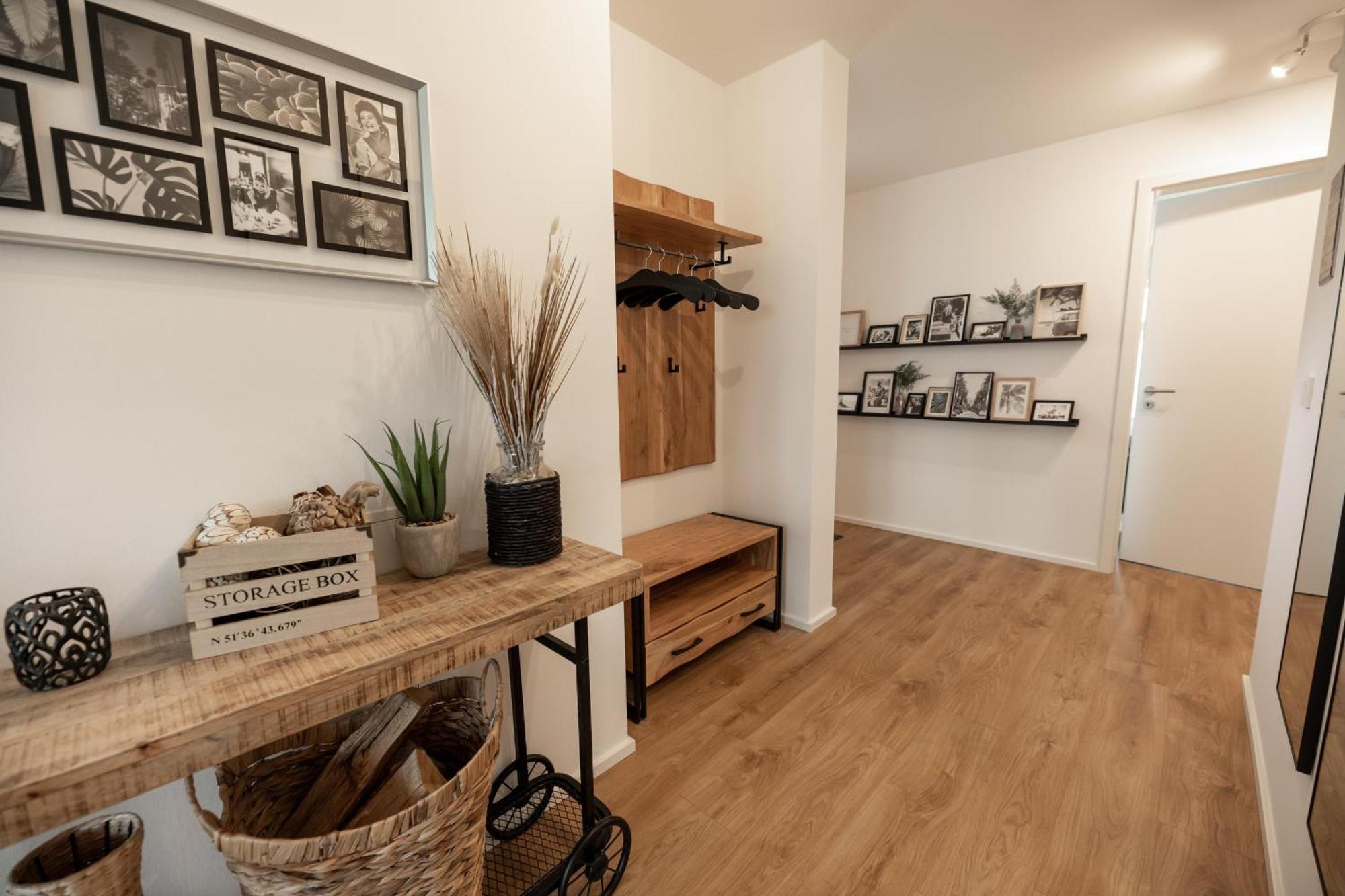 Hollywood Lounge Apartment